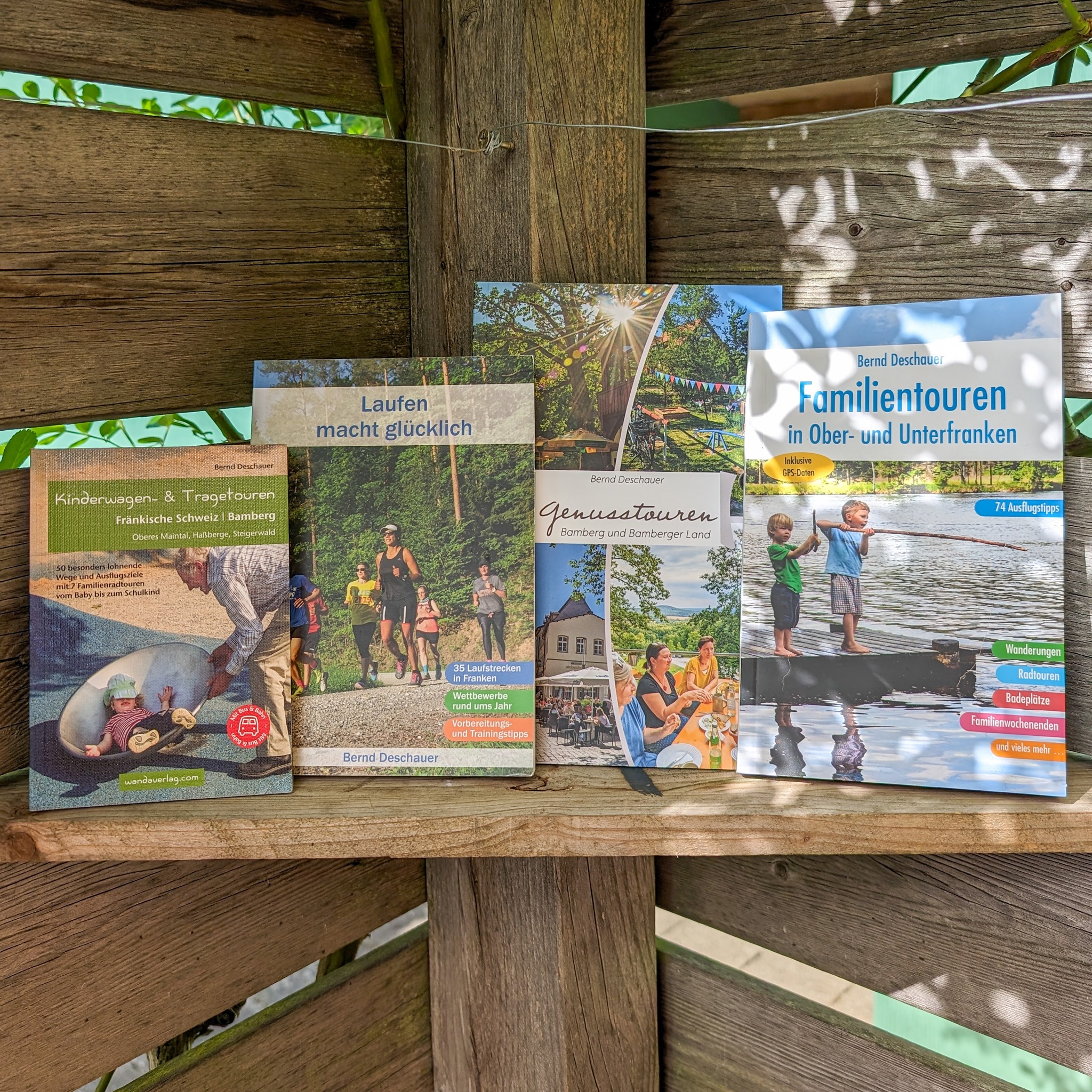 Die Wander- und Ausflugssaison hat erst begonnen. Seid ihr noch auf der Suche nach Tipps für Familienziele? Dann empfehle ich euch meine Wanderbücher für Familien. In diesen findet ihr für jede Altersgruppe und Dauer passende Ziele.
Details unter: https://wanderzwerg.eu/wanderbuch/
Alle Bücher sind im lokalen Buchhandel oder online erhältlich.
@fraenkische.schweiz @ft_bamberg @ft_forchheim @wandaverlagtoptouren @hassbergetourismus @echtoberfranken @frankentourismus
#wanderbuch #laufbuch #bamberg #franken #oberfranken #unterfranken #fränkischeschweiz #fichtelgebirge #oberesmaintal #steigerwald #bamberg #bambergerland #buch #familienzeit #familienausflug #familienwanderung #kinderwagen #kindertrage #outdoor